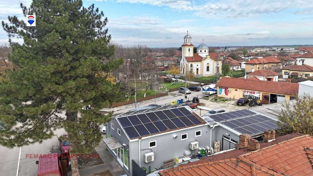 Търговски обект за продажба в с. Сандрово