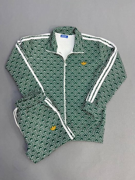 Oferta!! Trening adidas,calitate luxury,toate marimile disponibile