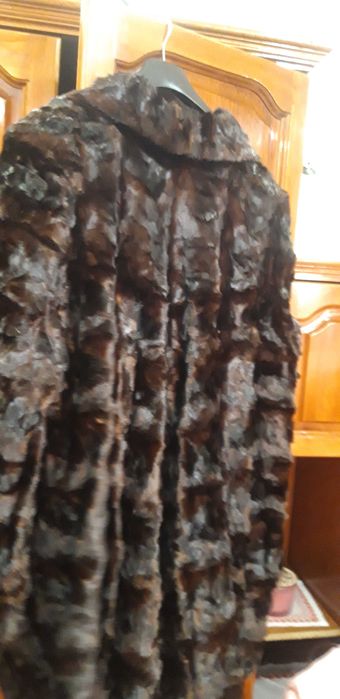 Дамскп палто от визон