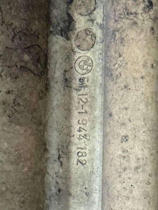 Усилитель заднего бампера бмв е34