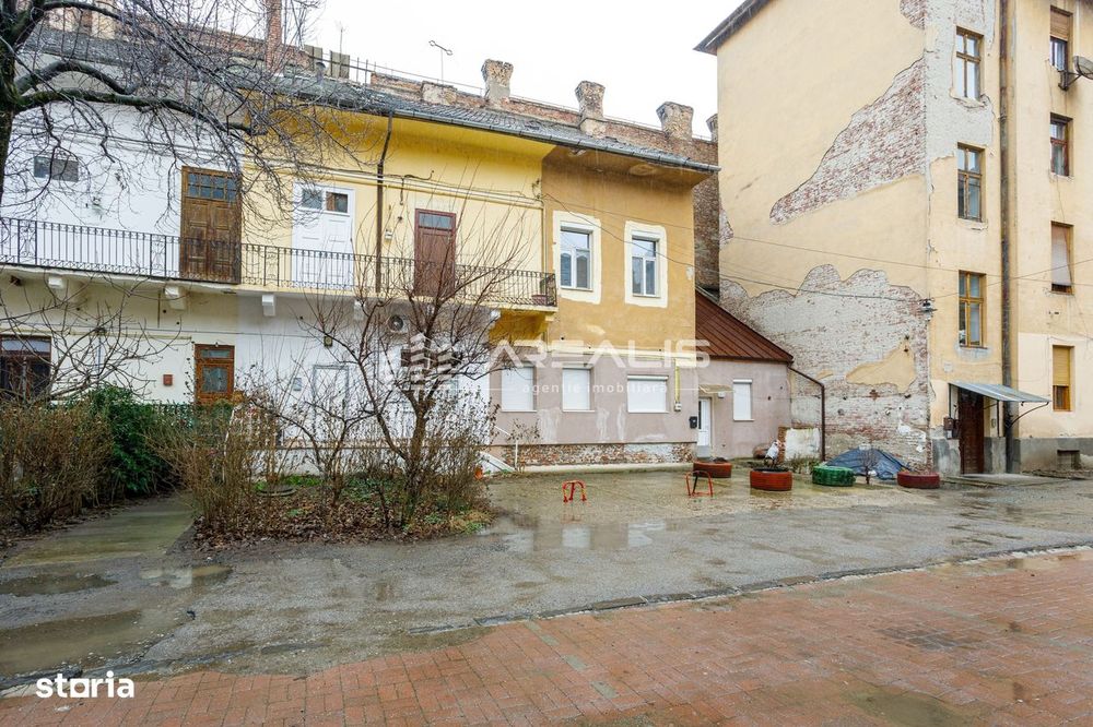 Apartament 2 camere ultracentral, cu loc de parcare