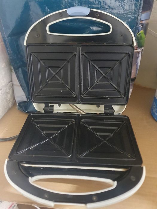 aparat sanwichuri toast