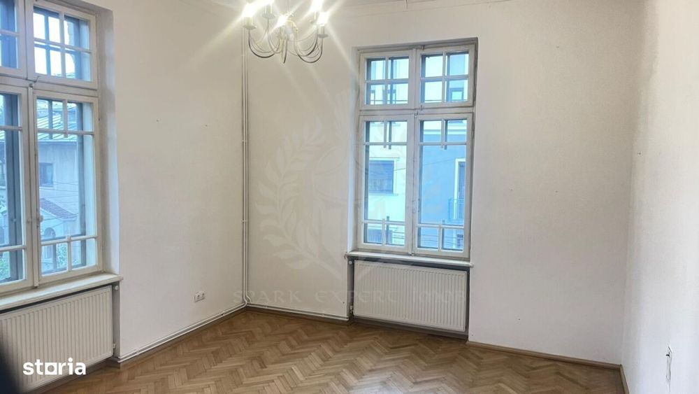 Spațiu Comercial // Birouri, 4 camere, ultracentral, Ploiesti