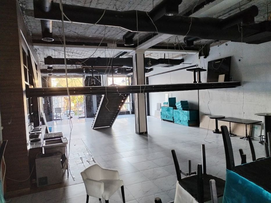 Сдаётся коммерческое помещение вдоль оживлённой дороги (N205)