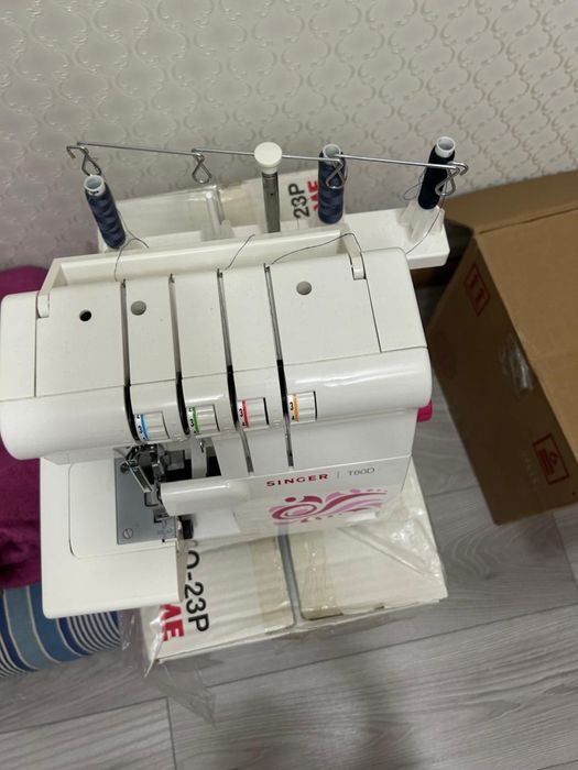 Продаю оверлок в отличном состоянии