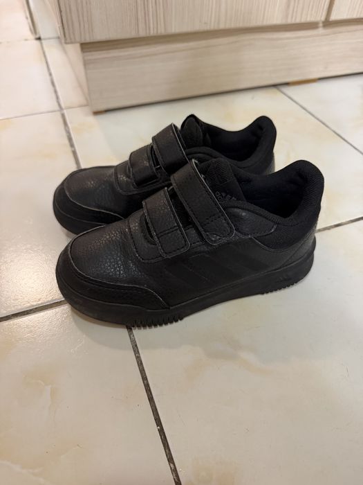 Осенние кроссовки Adidas