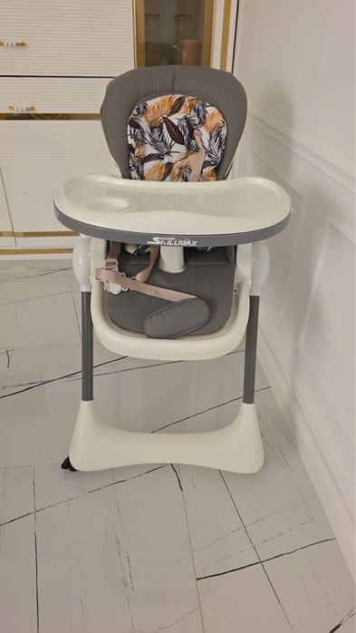 Продам детское кресло для кормления skillmax
