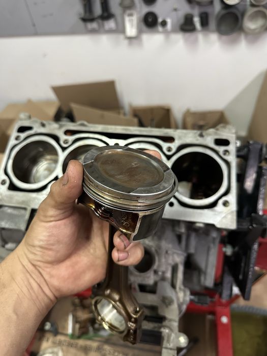 Двигател 1.6i 102к.с. BSE Audi VW Skoda