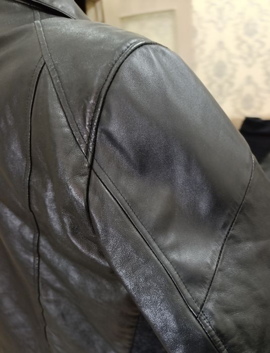 Ремонт кожаных курток и всех видов одежды.