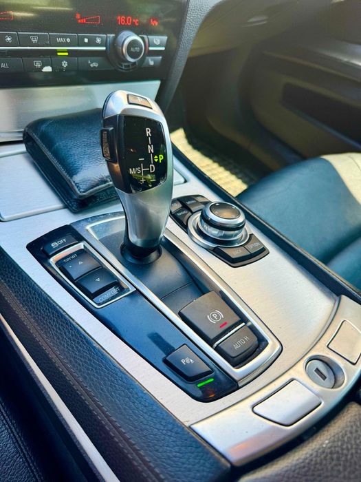BMW 7 Series 2012 — imagine 4