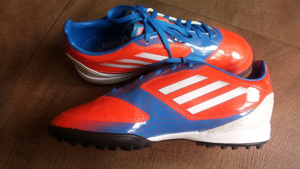 Adidas F-10 Astro Turf  Shoes Размер EUR 36 / UK 3 1/2 обувки 244-14-S