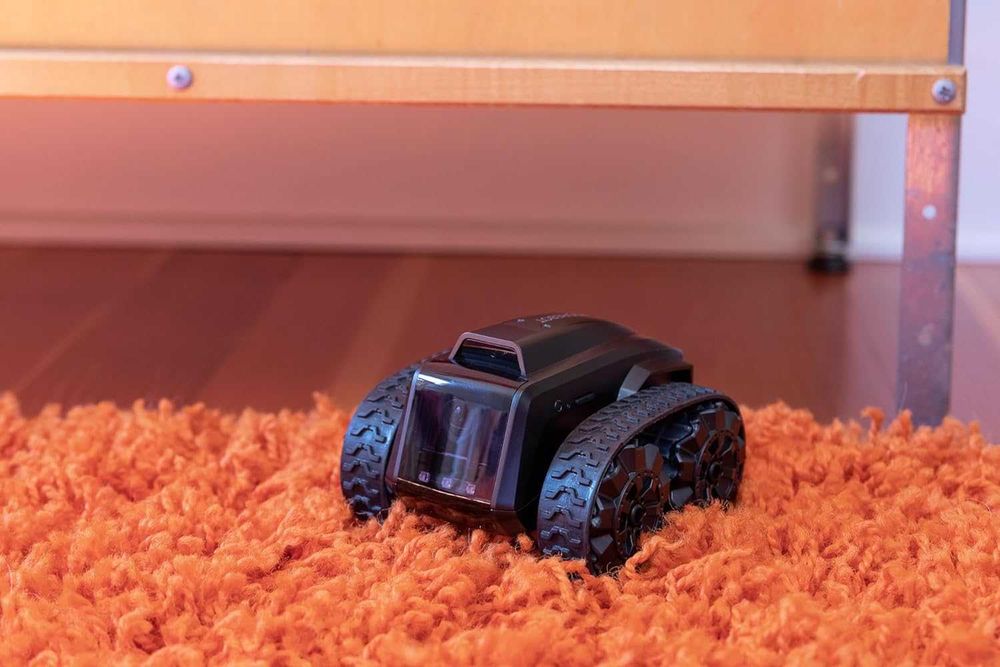 Moorebot Scout Model E — универсальный мобильный робот-камера.