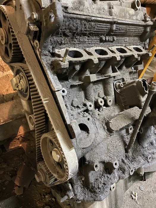 Двигатель на Фольксваген ADR 1.8