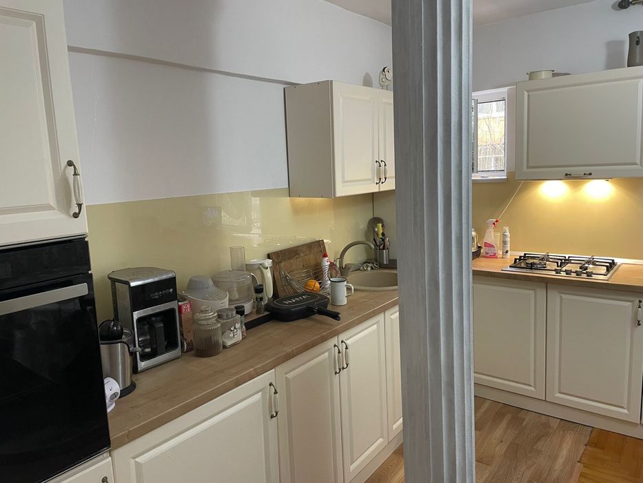 Apartament 3 camere Tic-Tac Victoriei Shopping city Mall Targu Jiu