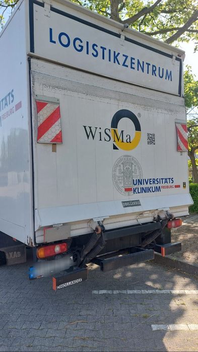 Mitsubishi FUSO CANTER cu lift