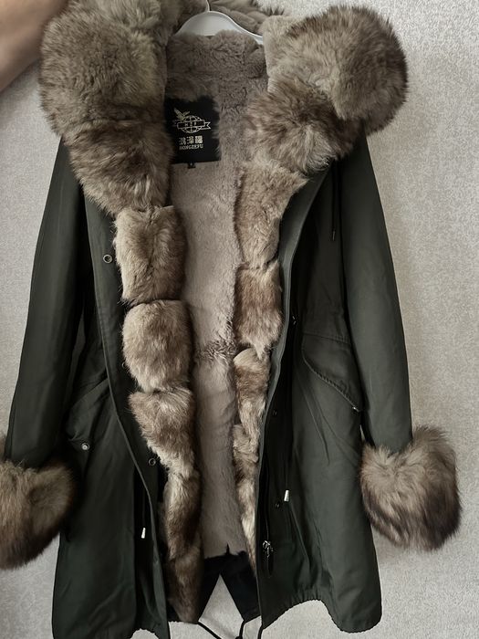 Продам парку зима