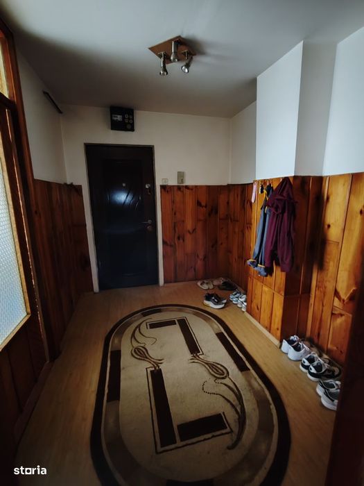Vând apartament 3 camere micro 4
