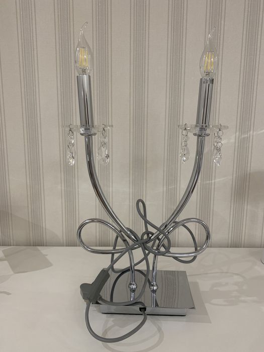 Продаю прикроватную лампу