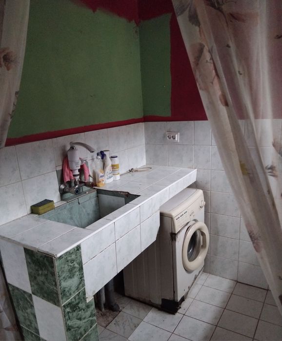 Продава къща в с.Бабино общ.Бобов дол