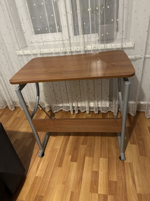 Стол компьютерный