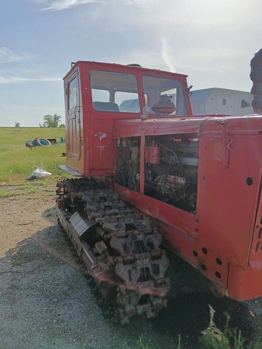 Трактор гусеничный Т-4