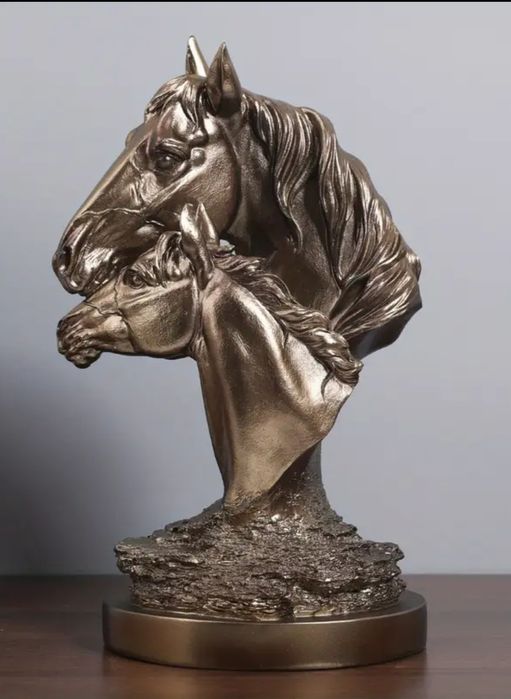 Статуэтка лошади