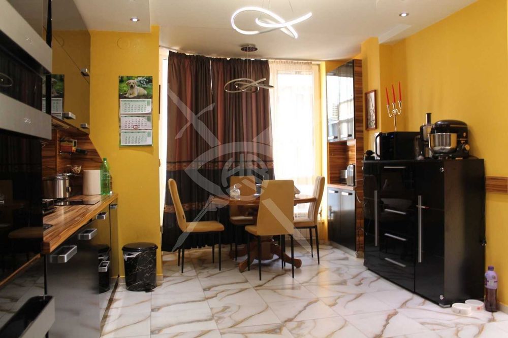 Продава се Тристаен апартамент в София, Люлин 8 - 93 кв.м за 3119 €/кв.м - Снимка #1