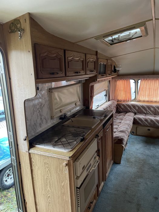 Rulota Award Nightstar 2 Axe Lungime Util 5 m Inmatriculata 2022