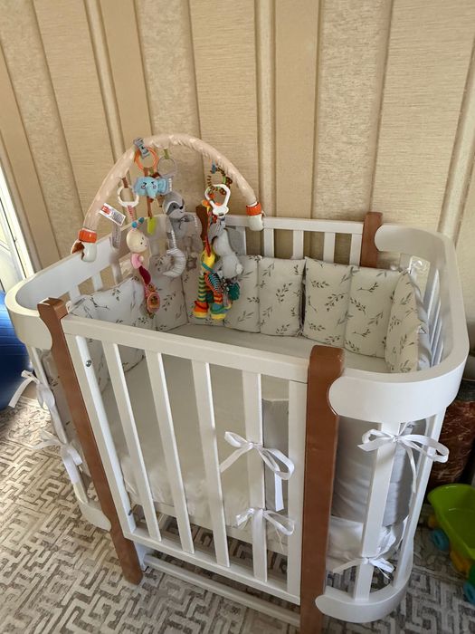 Продам детскую кроватку