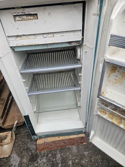 Холодильник советский