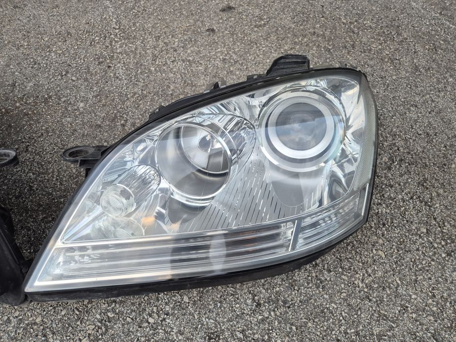 Фарове Мерцедес МЛ W164 Mercedes ML ляв десен фар