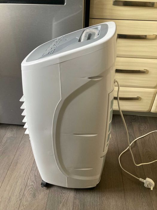 9-литров охладител с 3 скорости и вентилатор + дистанционно управление