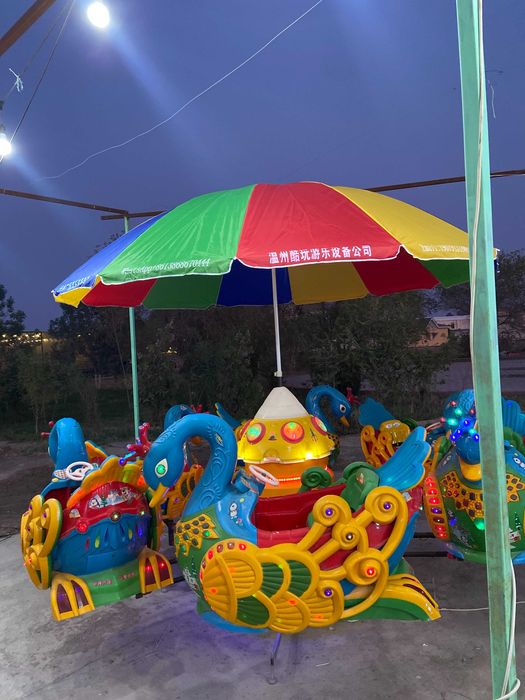 Аттракцион  лебед поезд катамаран