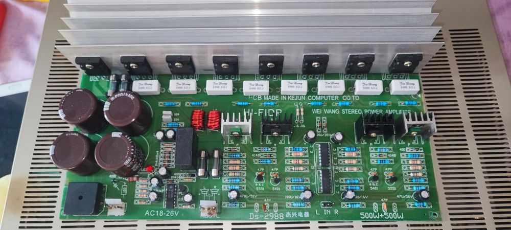 Плата усилителя мощности .