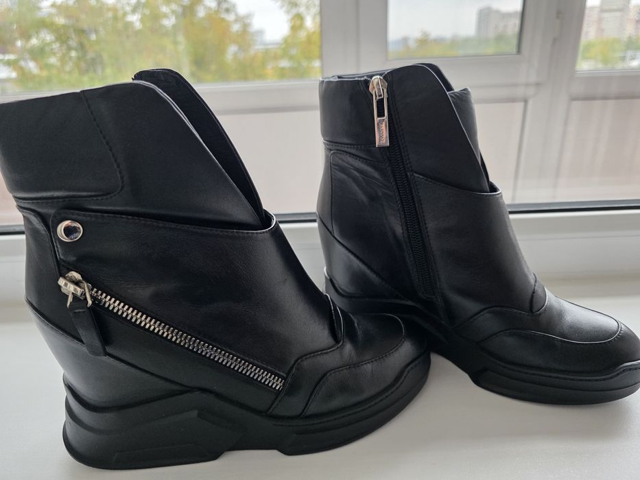 Продам ботиночки BASCONI