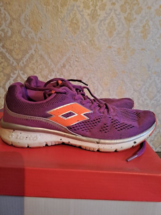 Маратонки  Lotto