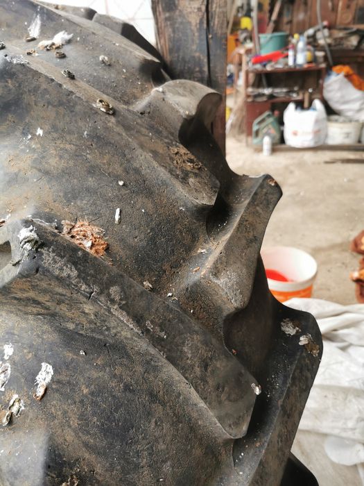 Cauciuc/anvelopa 14,9-r28