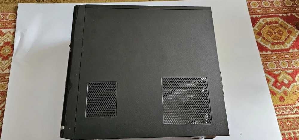 Carcasa PC , Model PC MT 16 TYP MED MT745G .