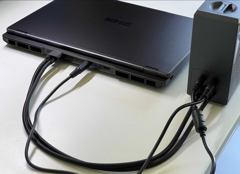 XMG Neo 16 RTX 5090,Ryzen 9 9955HX3D,32gb DDR5