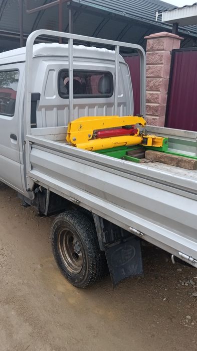 Продам мини кран манипулятор универсальный