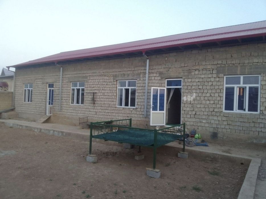 2 сотихли намунали уй сотилади. Марказга якин.