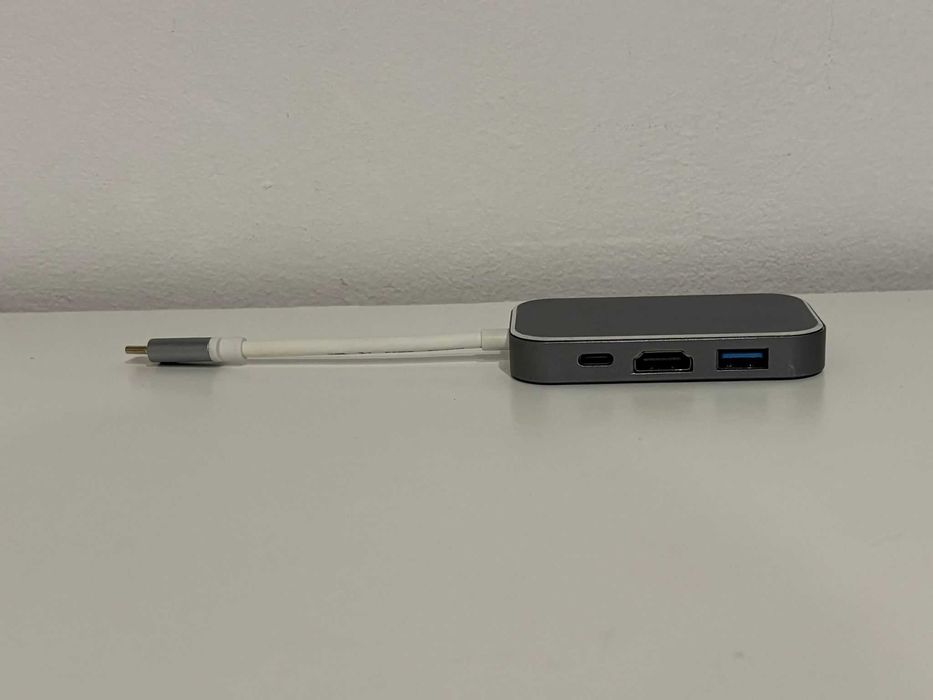 Adaptor multi-port (5 porturi)