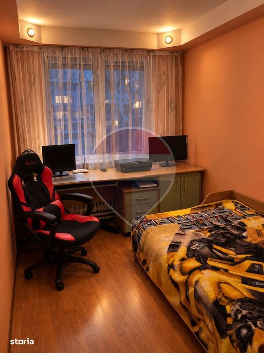 Apartament 3 camere parter zona Rogerius Aluminei