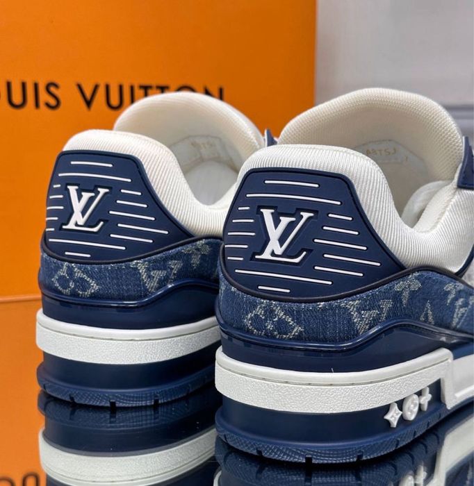 Adidasi Louis Vuitton Trainers baby blue white