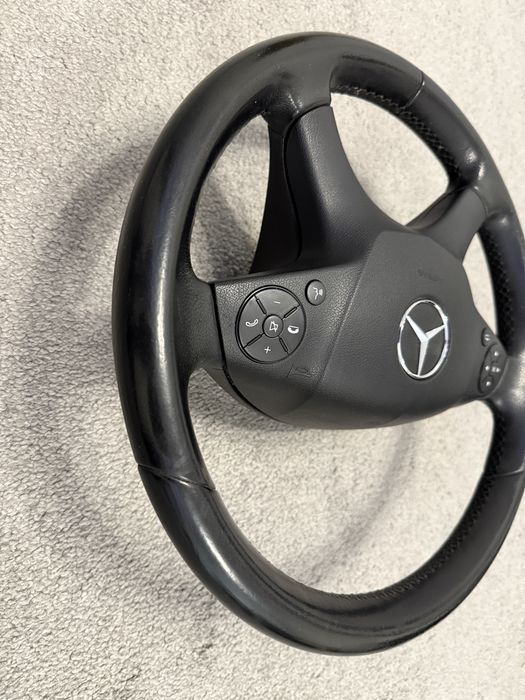 волан за mercedes w204