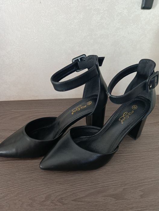 Туфли женские. Новые.