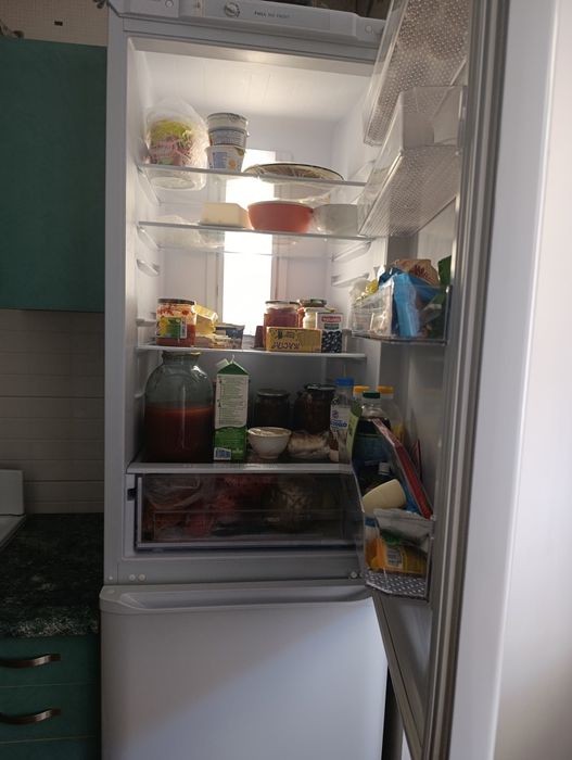 Продаётся холодильник бирюса