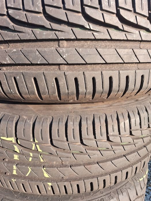 De vanzare jante folosite pe un renault clio