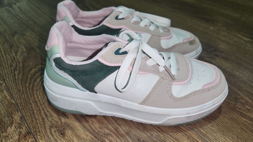 Lot 12 perechi încălțăminte  dama 38-39