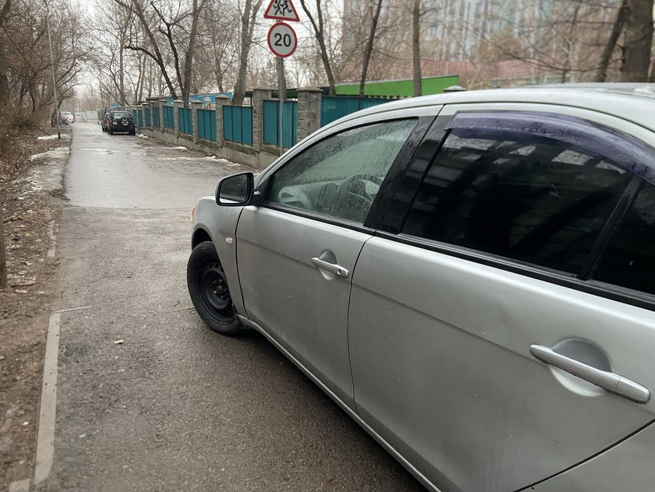 Lancer 2010 года 1.5